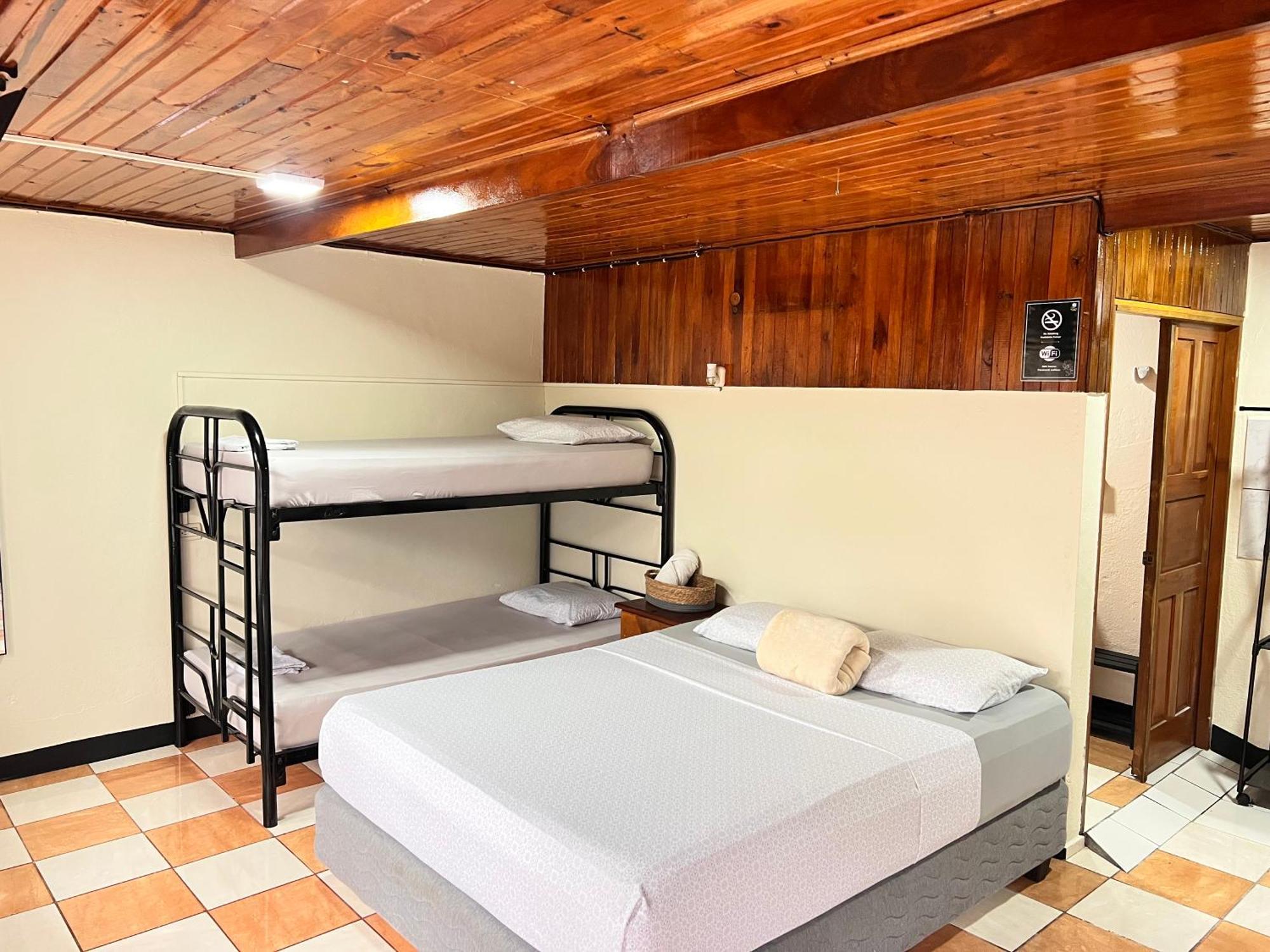 Rio Danta Hostel La Fortuna Εξωτερικό φωτογραφία